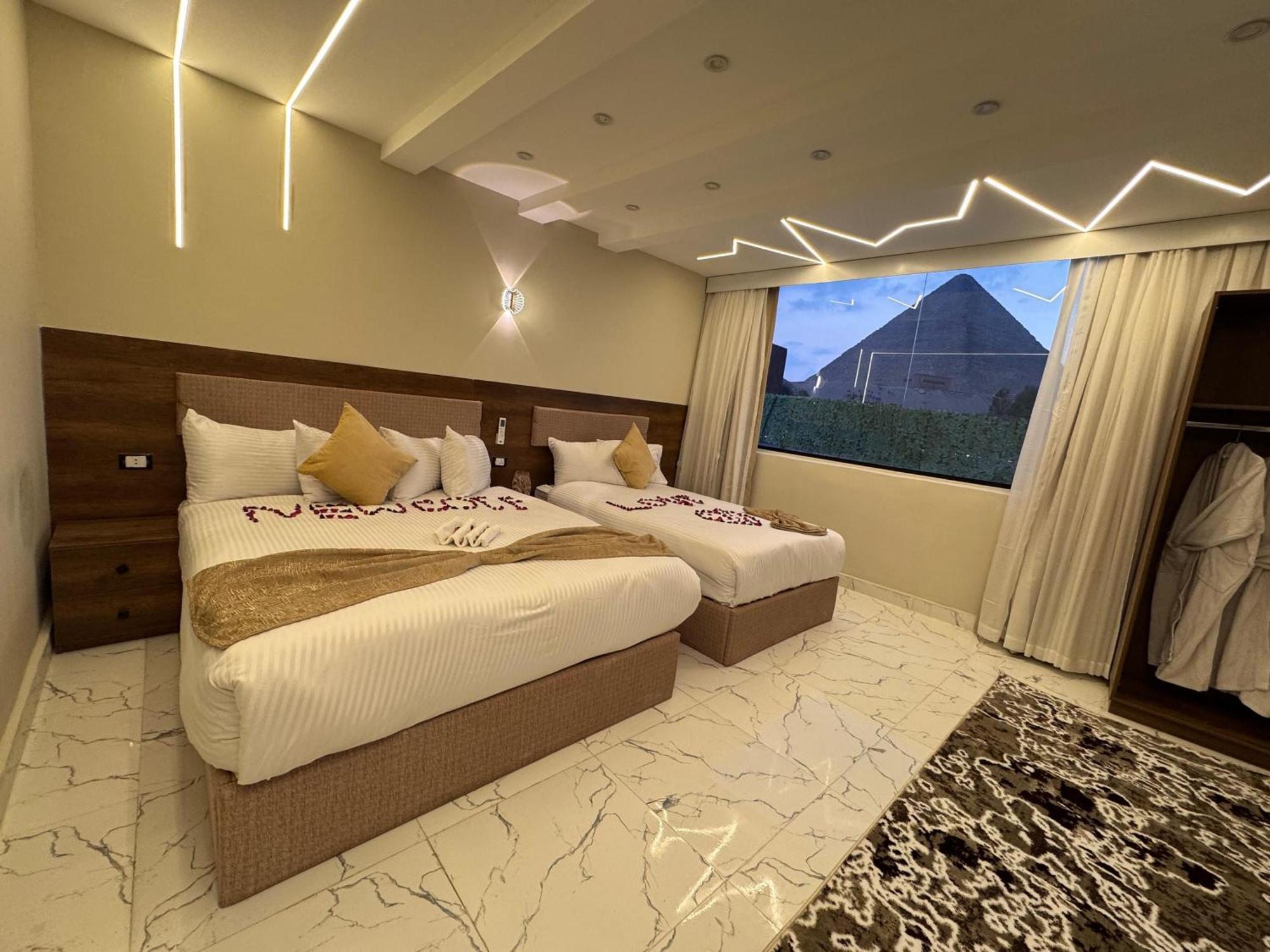 New Golf Pyramids View 3*